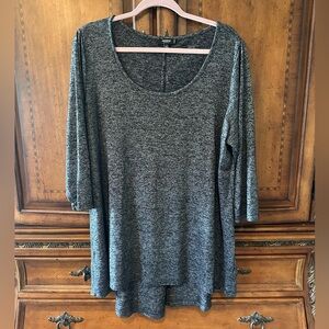 Premise Heathered Charcoal Scoop Neck 3/4 Sleeve Tunic